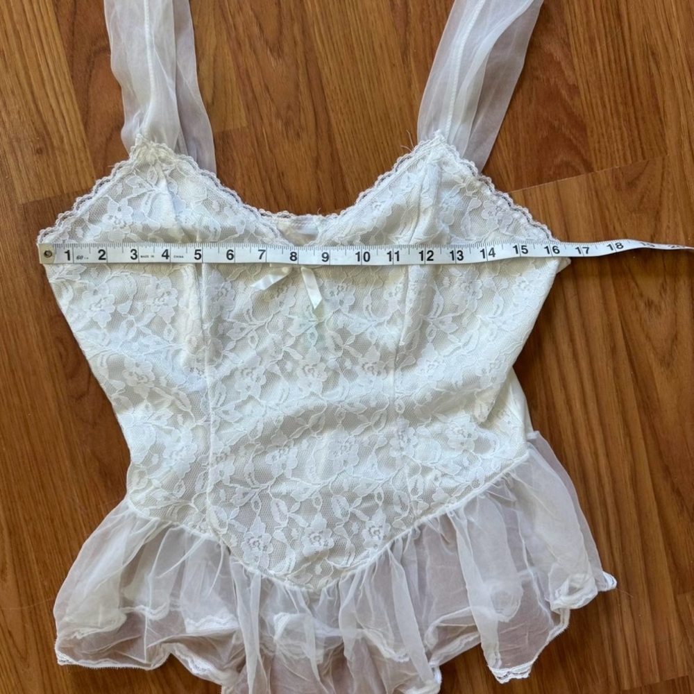 White Lace Camisole Top - Picture 4 of 6